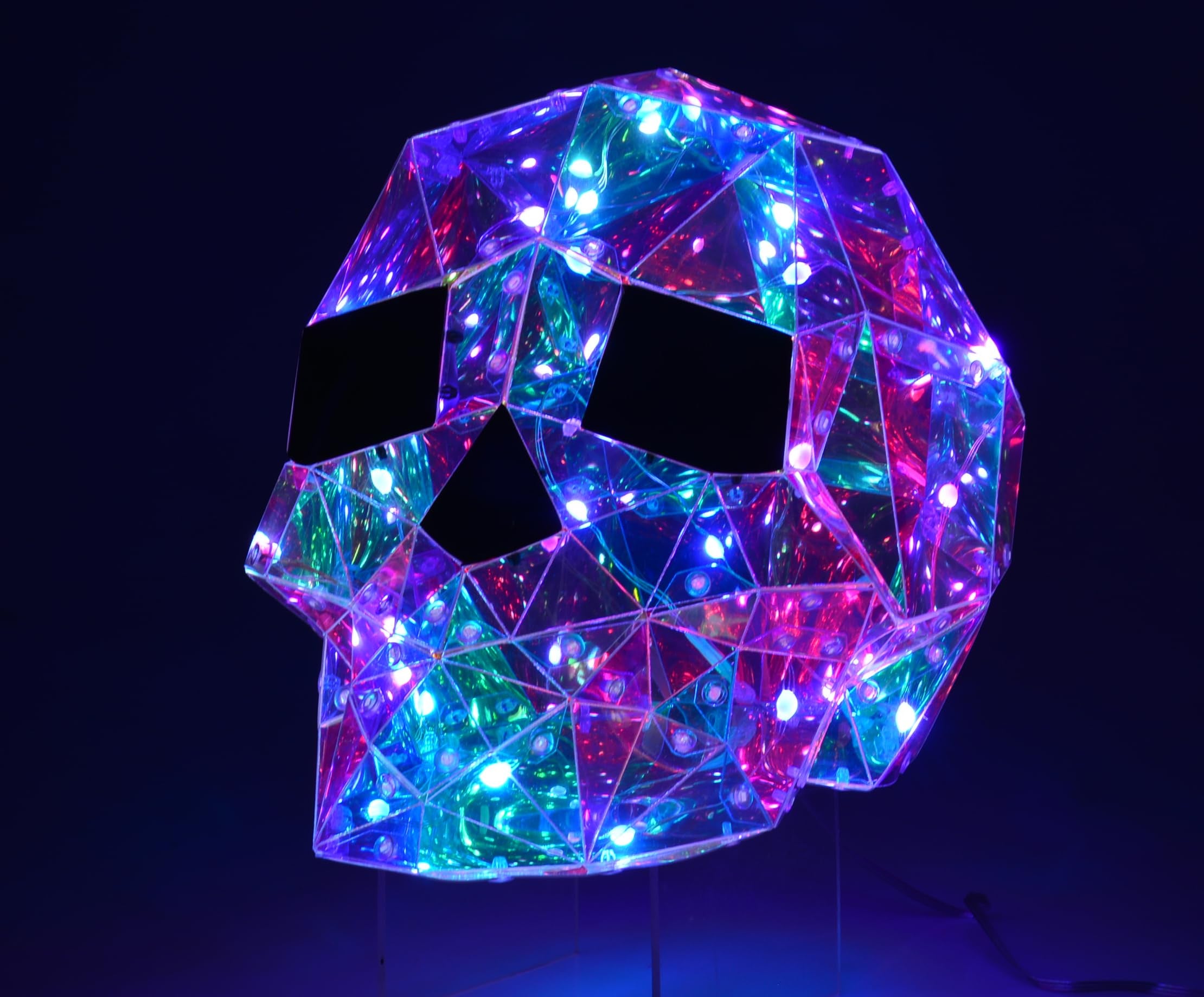 Prism Light Skull 20cm