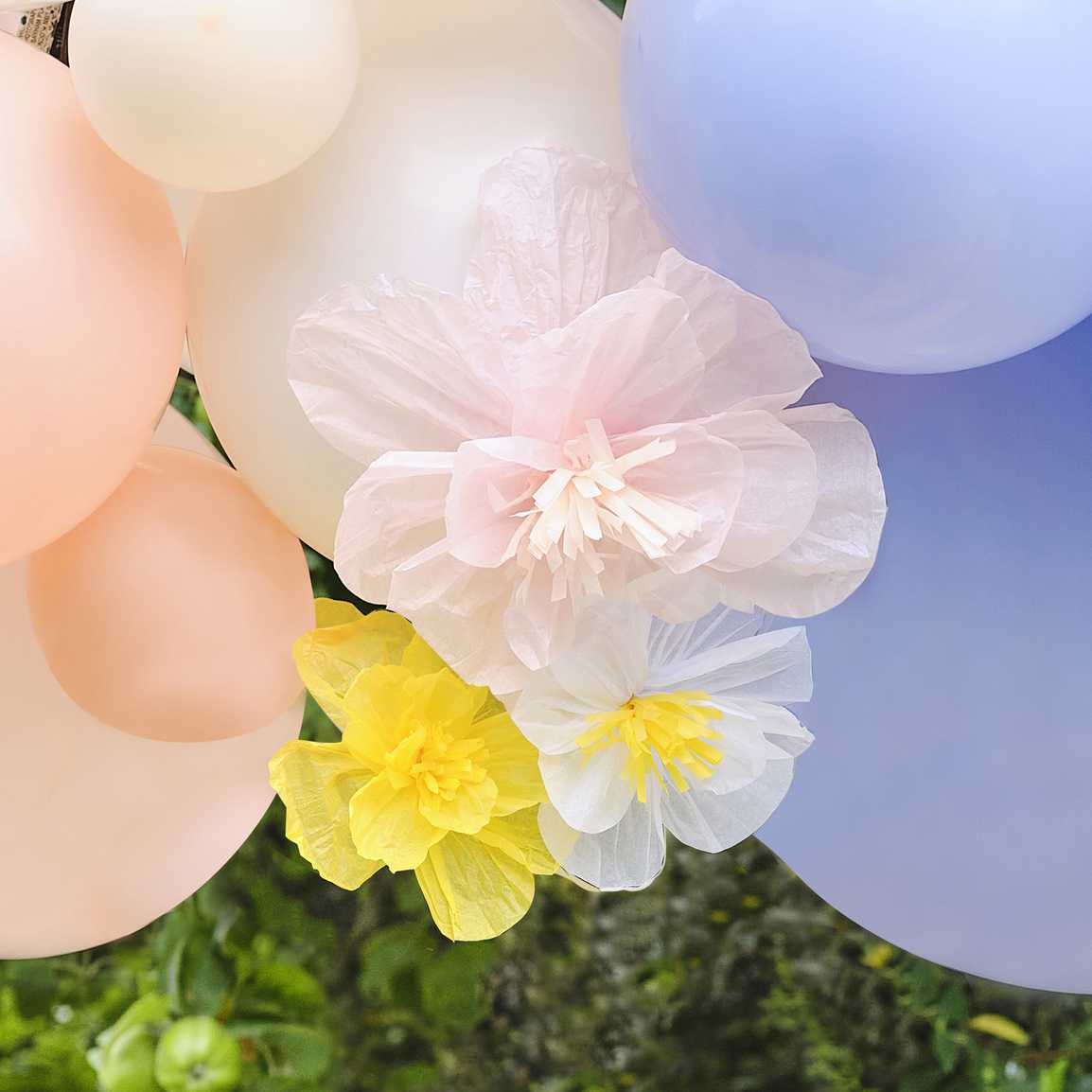 Ginger Ray Pastel Balloon Garland Kit with Tissue Paper Flowers (Pack of 60)