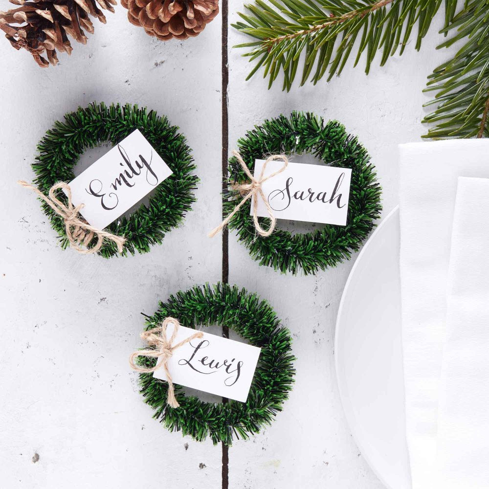 Rustic Christmas Wreath Place Cards (Pack of 4)