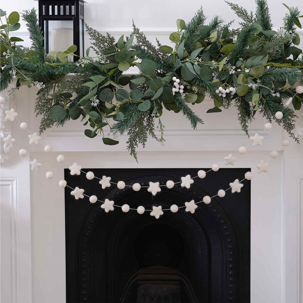 White Christmas Felt Beads & Stars Garland