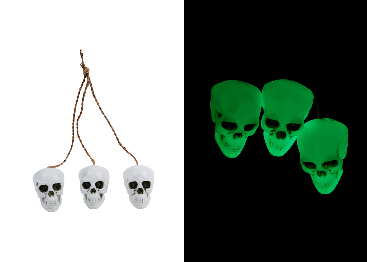 Hanging Glow in Dark Skulls
