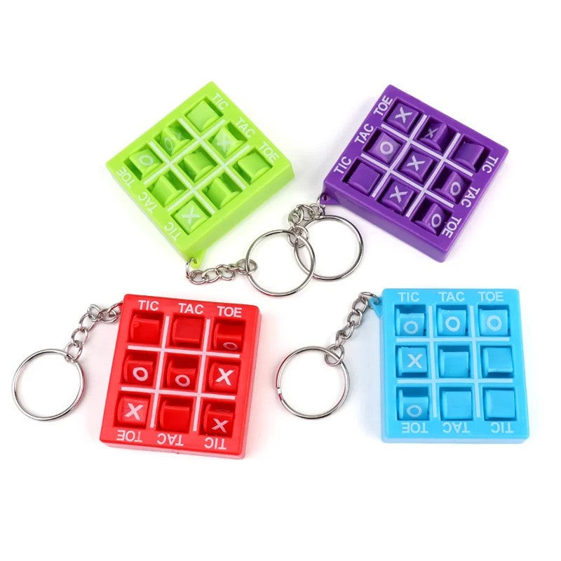 Tic Tac Toe with Keychain 4 pack