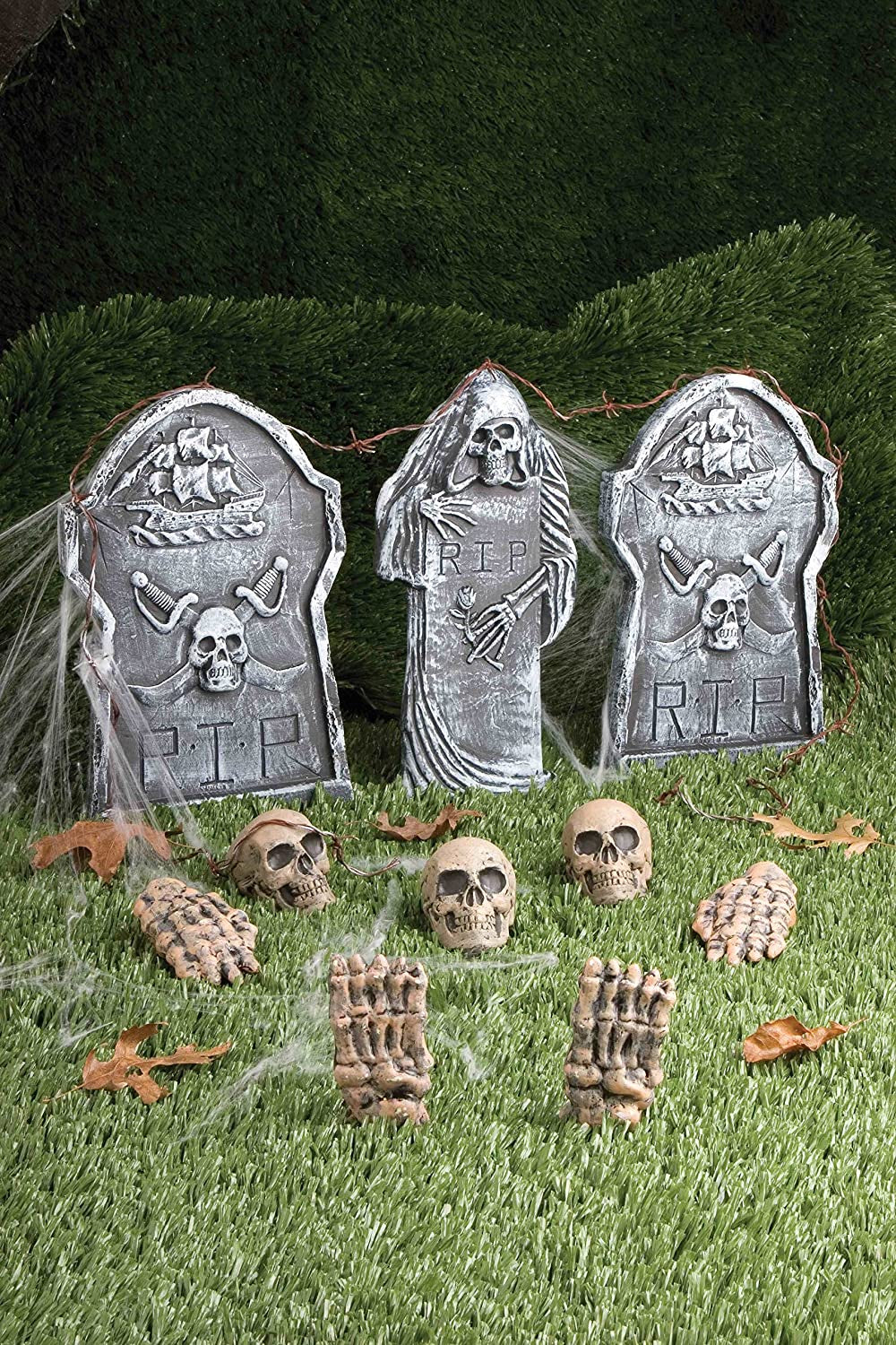 Creepy 12 Piece Cemetery Kit